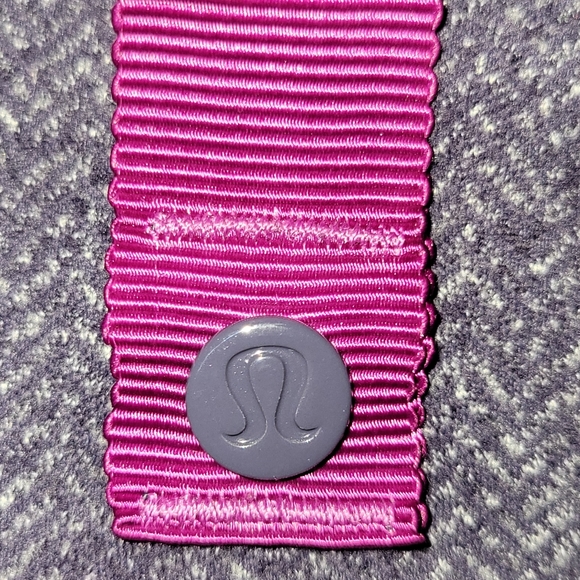 Lululemon Vinyasa Scarf Size OS - Picture 3 of 3